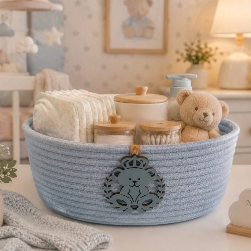 Cesto Infantil Urso com Coroa Azul Bebê — cesto artesanal em cordão de algodão da Villani Linhas